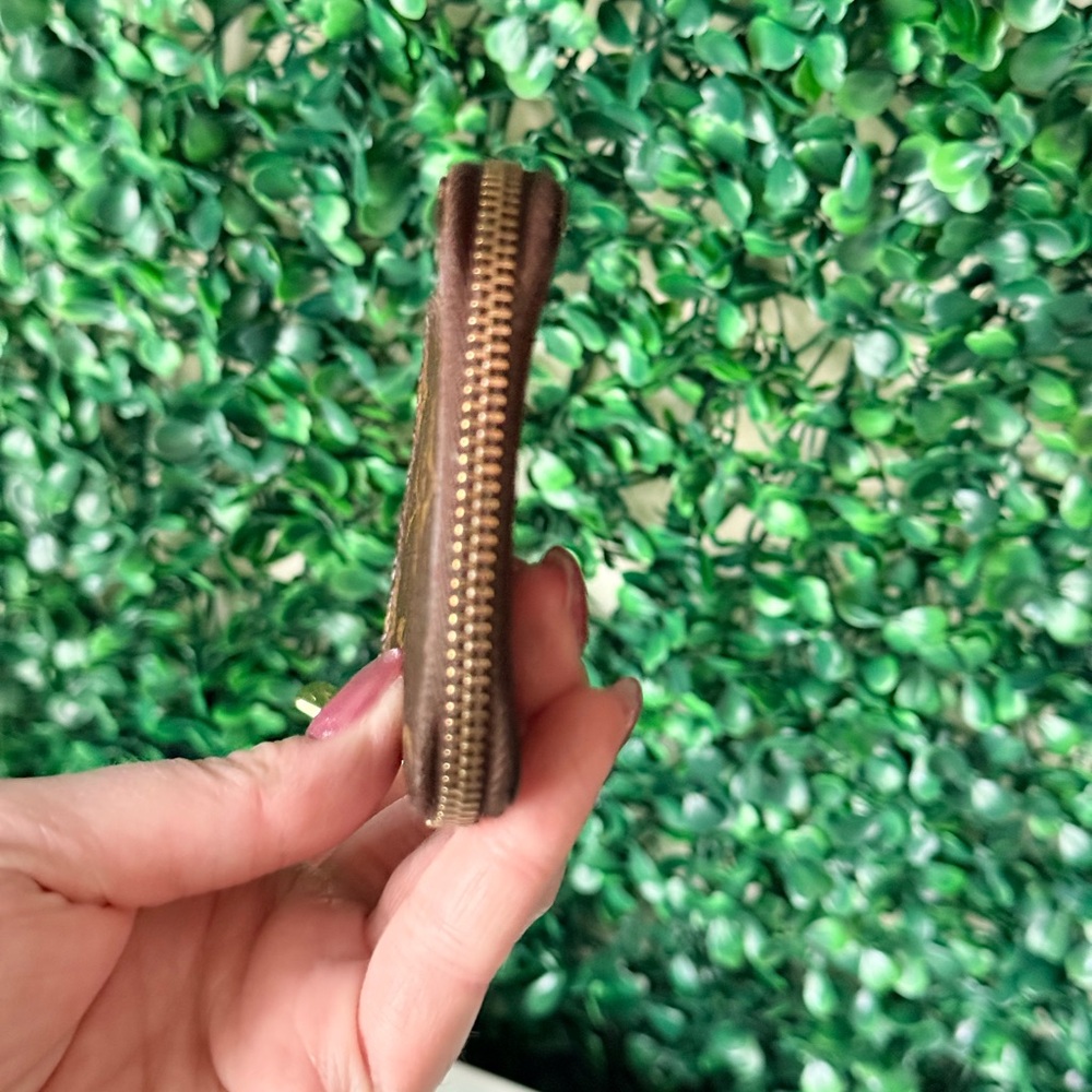 Louis Vuitton Monogram Zip Around Vintage Key Pouch with NEW Hardware! - Picture 8 of 10